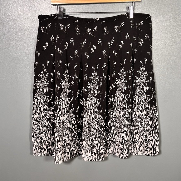 Jones New York Dresses & Skirts - Jones New York Silk Skirt Womens 16 Quiet Luxury Career Elevated Office Capsule